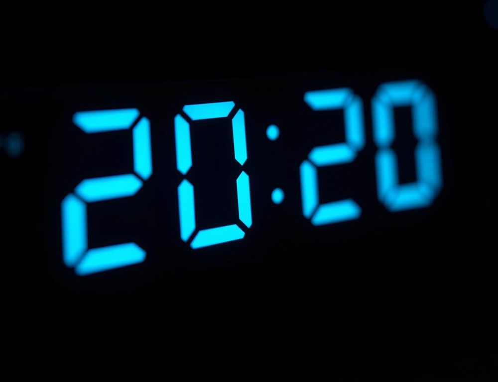 Що означає 20 20 на годиннику — підказка ангелів і значення дзеркального часу